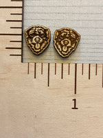 Dog head studs